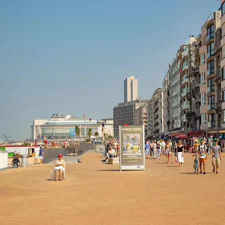 In Raversijde With Stunning Sea Views Appartement Ostende