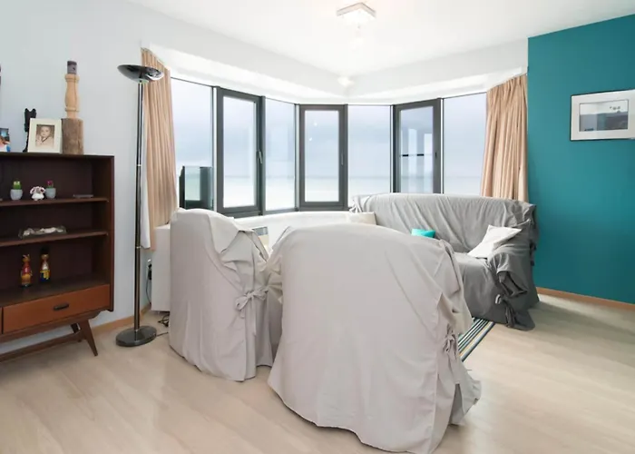 In Raversijde With Stunning Sea Views Apartment