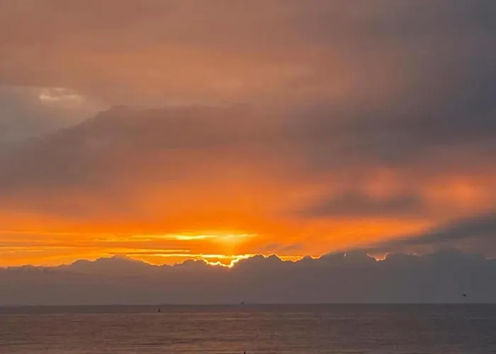 In Raversijde With Stunning Sea Views