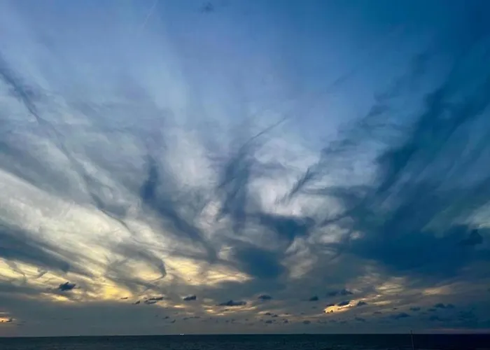 In Raversijde With Stunning Sea Views Apartment *