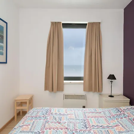 In Raversijde With Stunning Sea Views