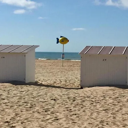 In Raversijde With Stunning Sea Views